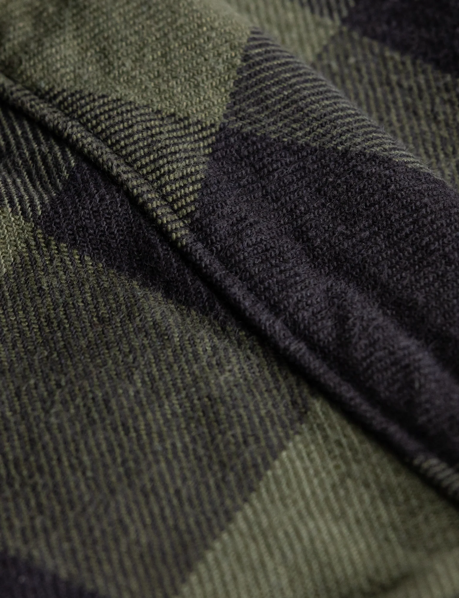 THE HEAVY FLANNEL - Image 22