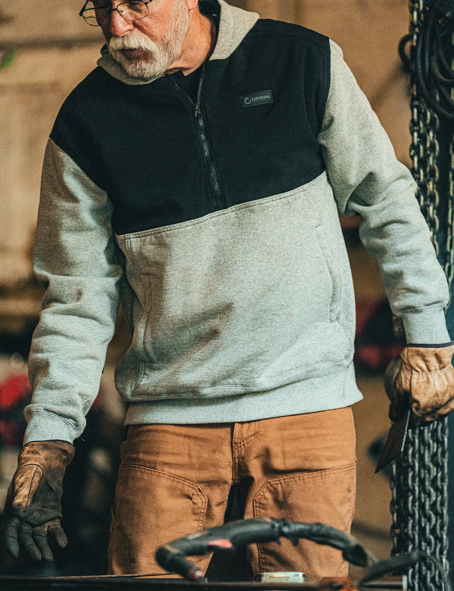 THE HEAVY HALF ZIP HOODIE - Image 22